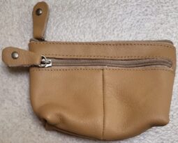 Sleuteletui-beige-lichtbruin-besteleenkado.nl